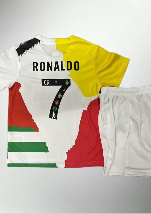 CR7 "Viajante dos Golos" Special Kit Kids Size