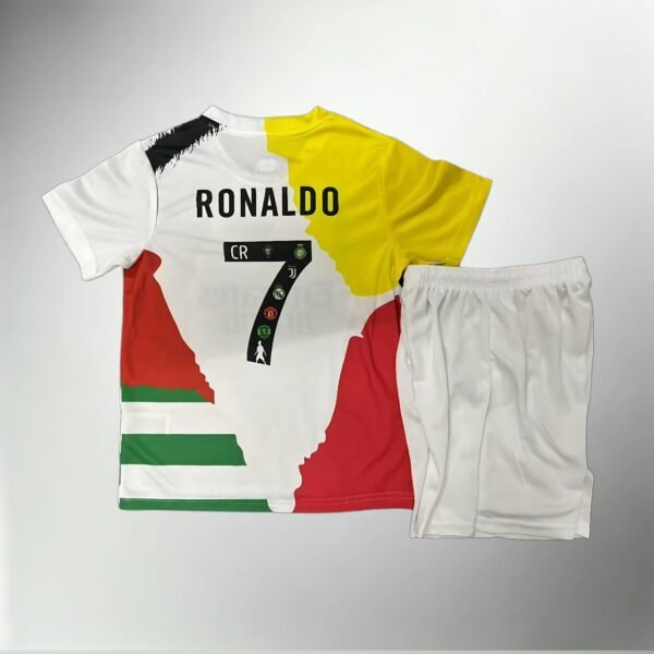 CR7 "Viajante dos Golos" Special Kit Kids Size - Image 1